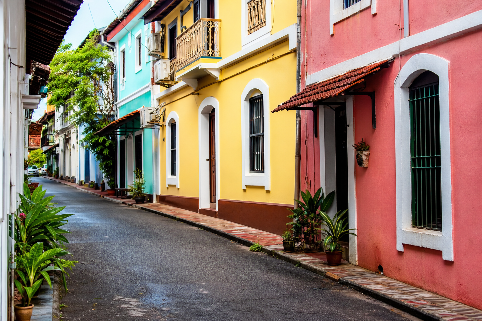 Panaji & Fontainhas – Pune to Goa Cab – Beach Holiday Outstation Taxi